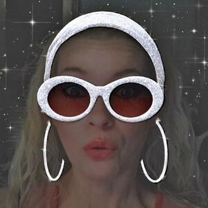 Meet your Posher, Jo lynne